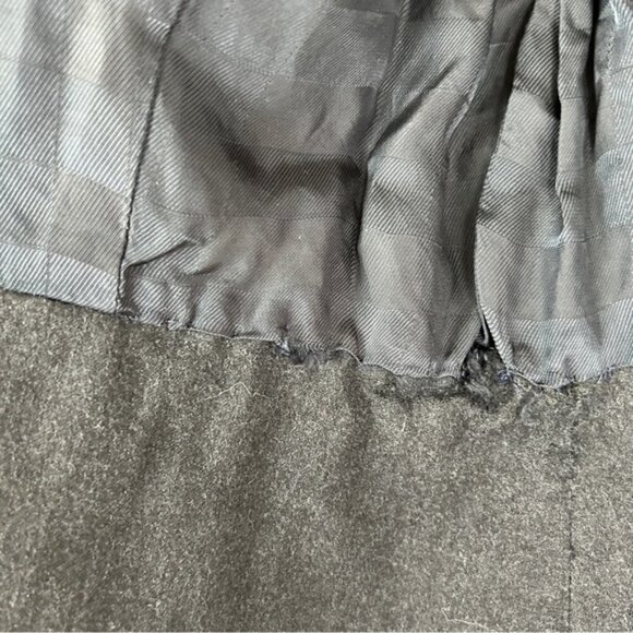 VINTAGE Burberry Gray Wool collared button down jacket - Picture 7 of 10